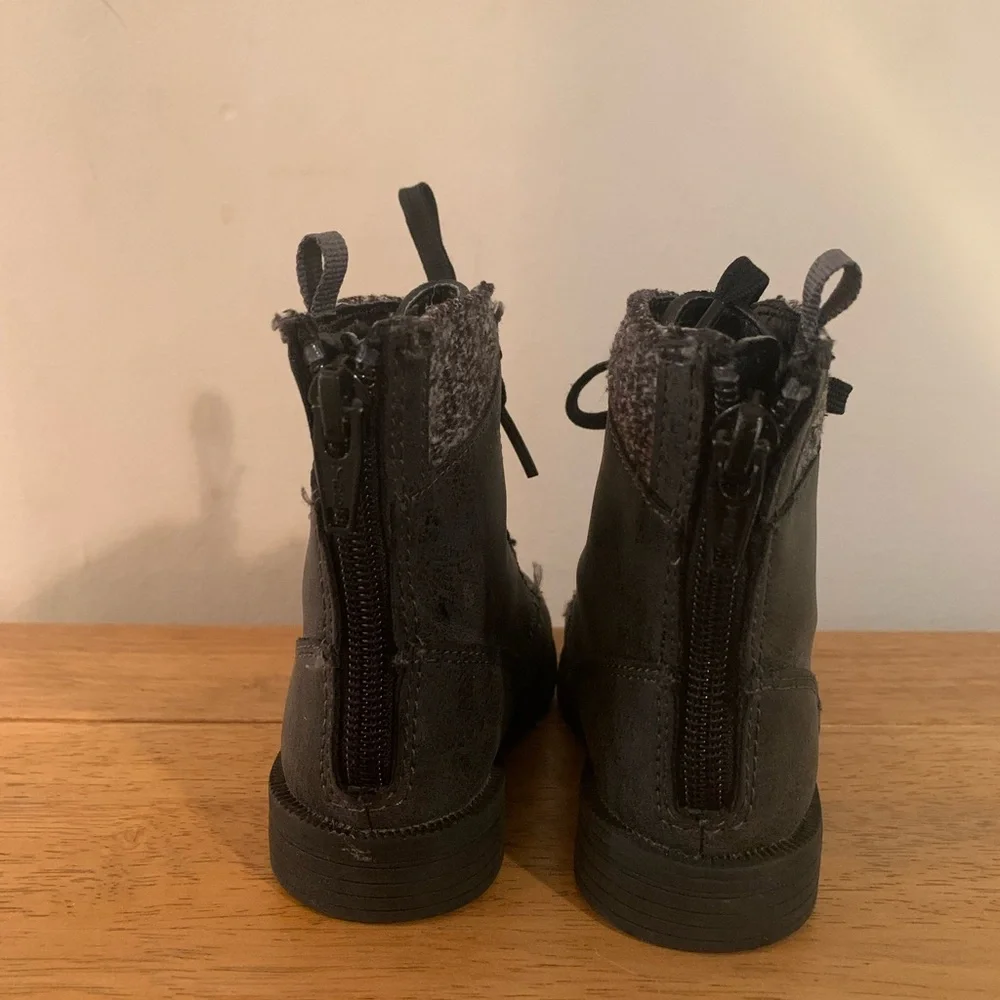 Koala Kids Boots Combat Style Size 5 black grey GUC